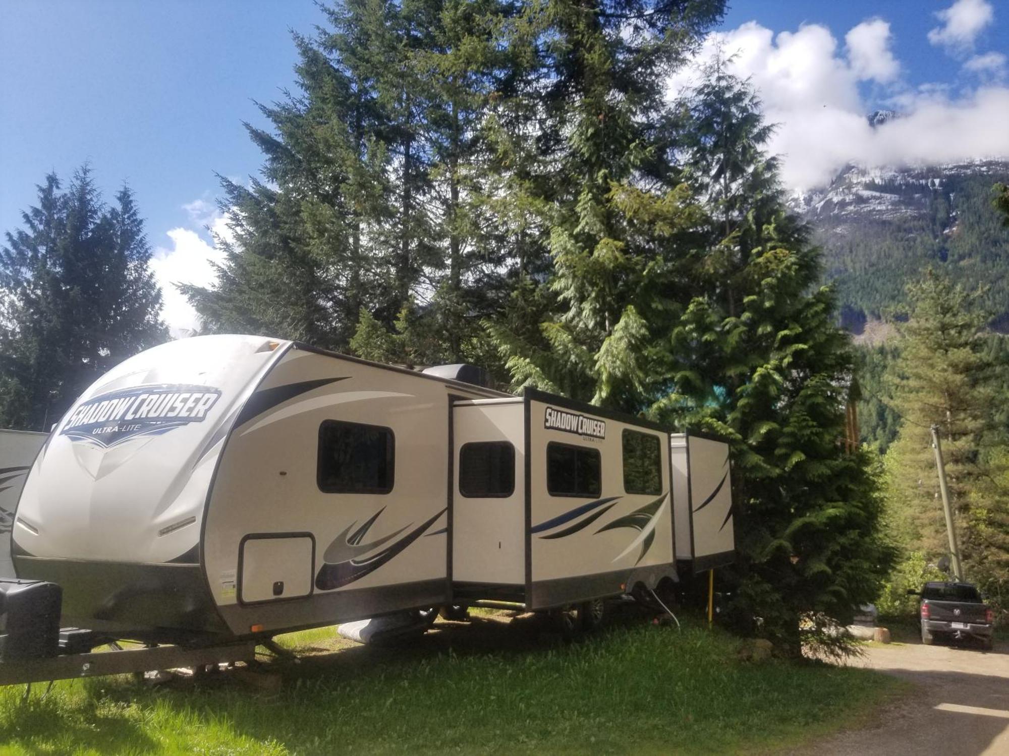 Noah'S Ark Campground Revelstoke Exterior foto