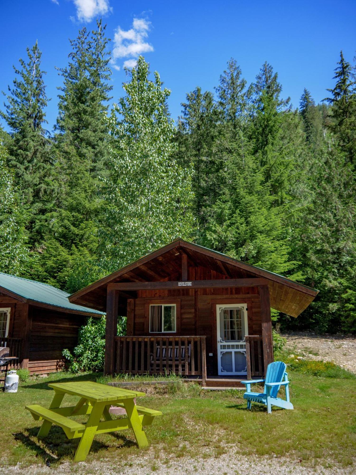 Noah'S Ark Campground Revelstoke Exterior foto